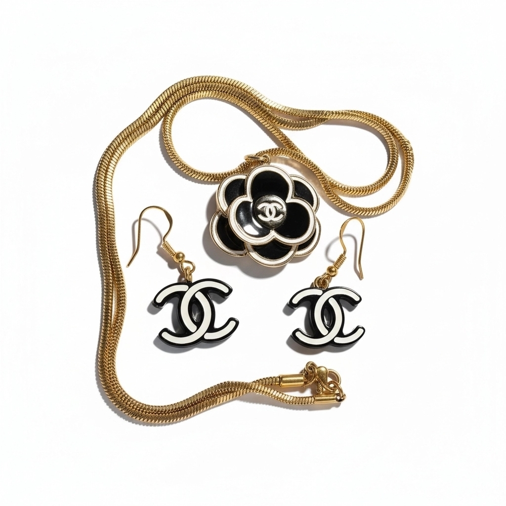 Chanel CC Black, White And Gold Pendant Necklace and Earring Set - Picture 2 of 4
